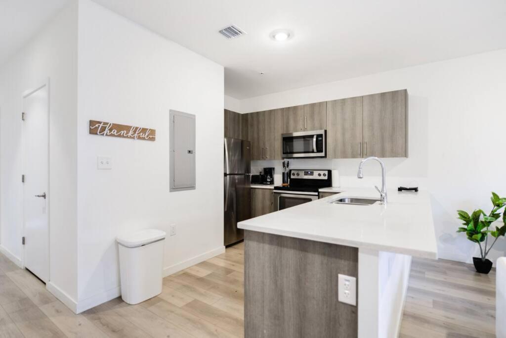 Fantastic Townhouse 15Minutes From The Beach Miami Eksteriør bilde